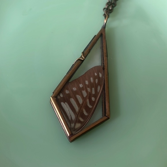 Butterfly Wing Necklace - Picture 2 of 4